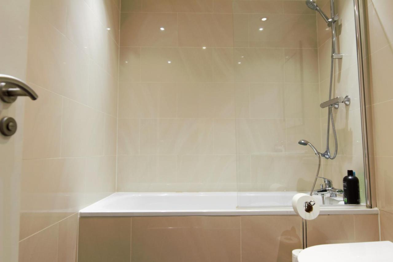 Stylish 2 Bedroom Apartment In The Heart Of Greenwich Londres Exterior foto